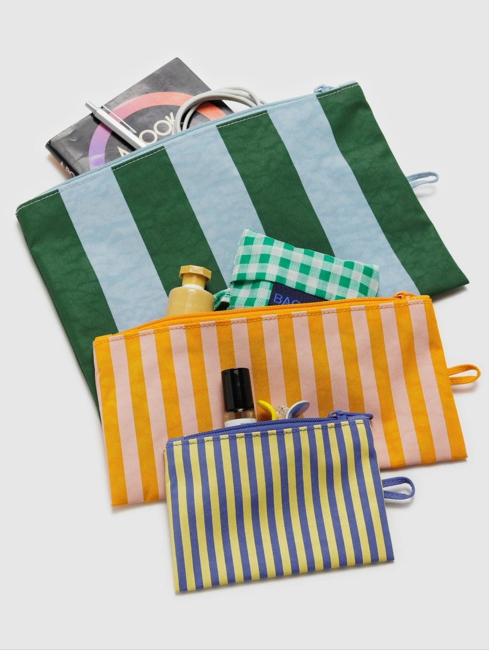 NWOT BAGGU Flat Pouch Set Hotel Stripes